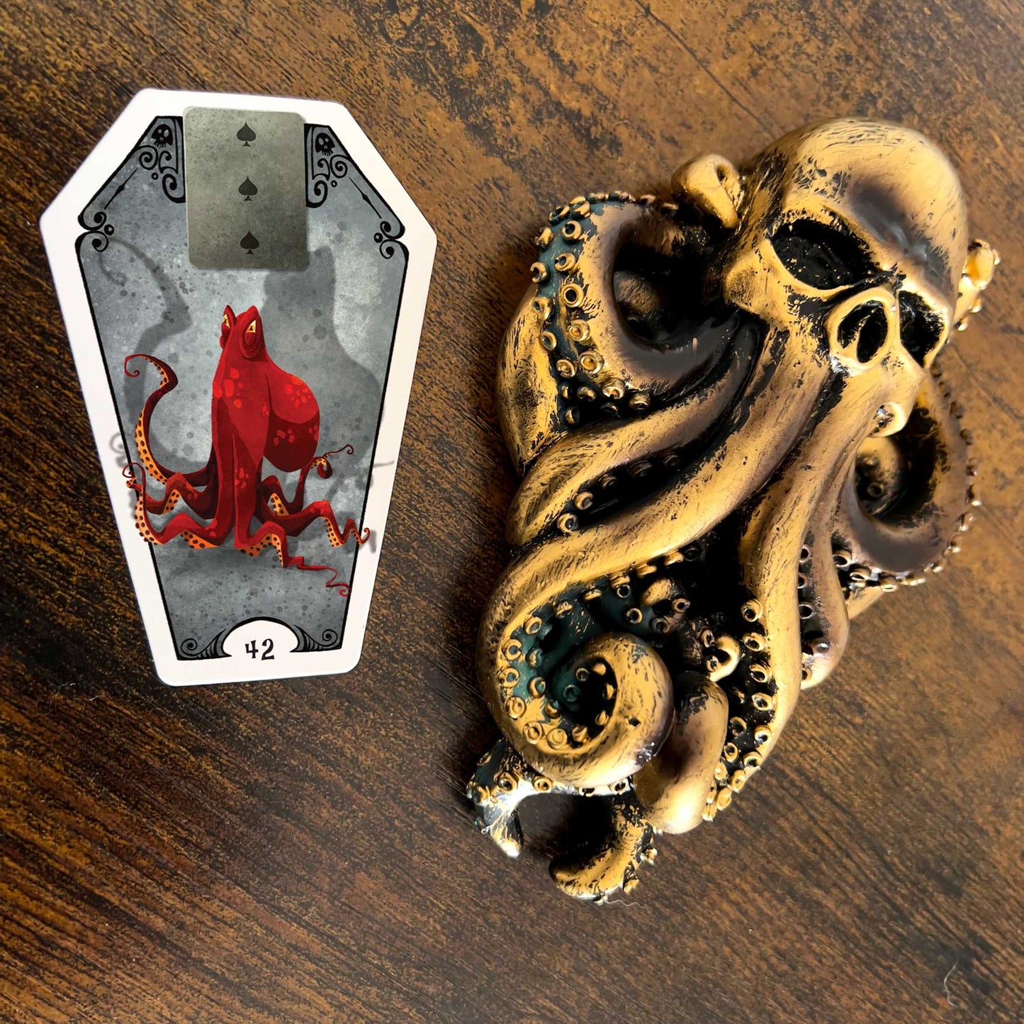 The Ghastly Lenormand - Hunted Graveyard Edition